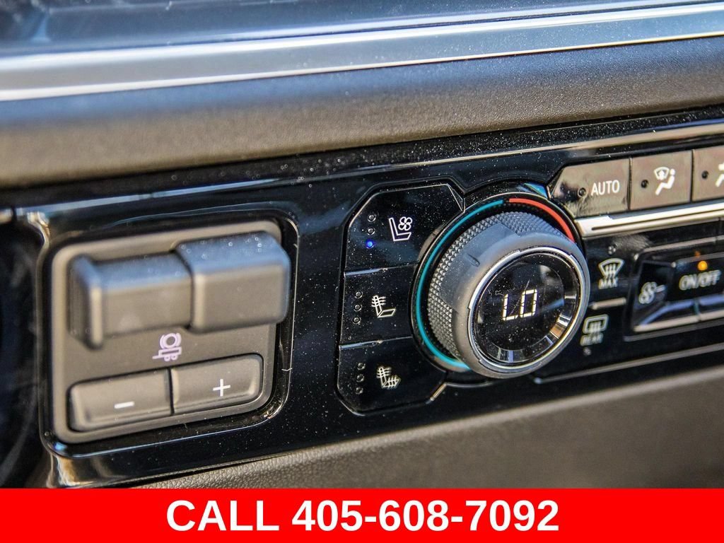 Used 2025 Chevrolet Silverado 3500 High Country w/ High Country Premium Package AWD/4WD image 42