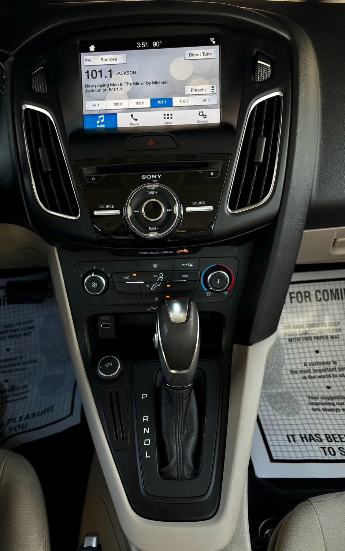 Used 2016 Ford Focus SE w/ SE Power Seat Package image 23