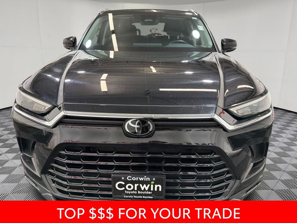Used 2024 Toyota Grand Highlander AWD image 2