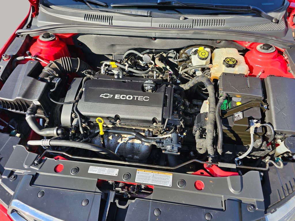 Used 2015 Chevrolet Cruze LS image 16