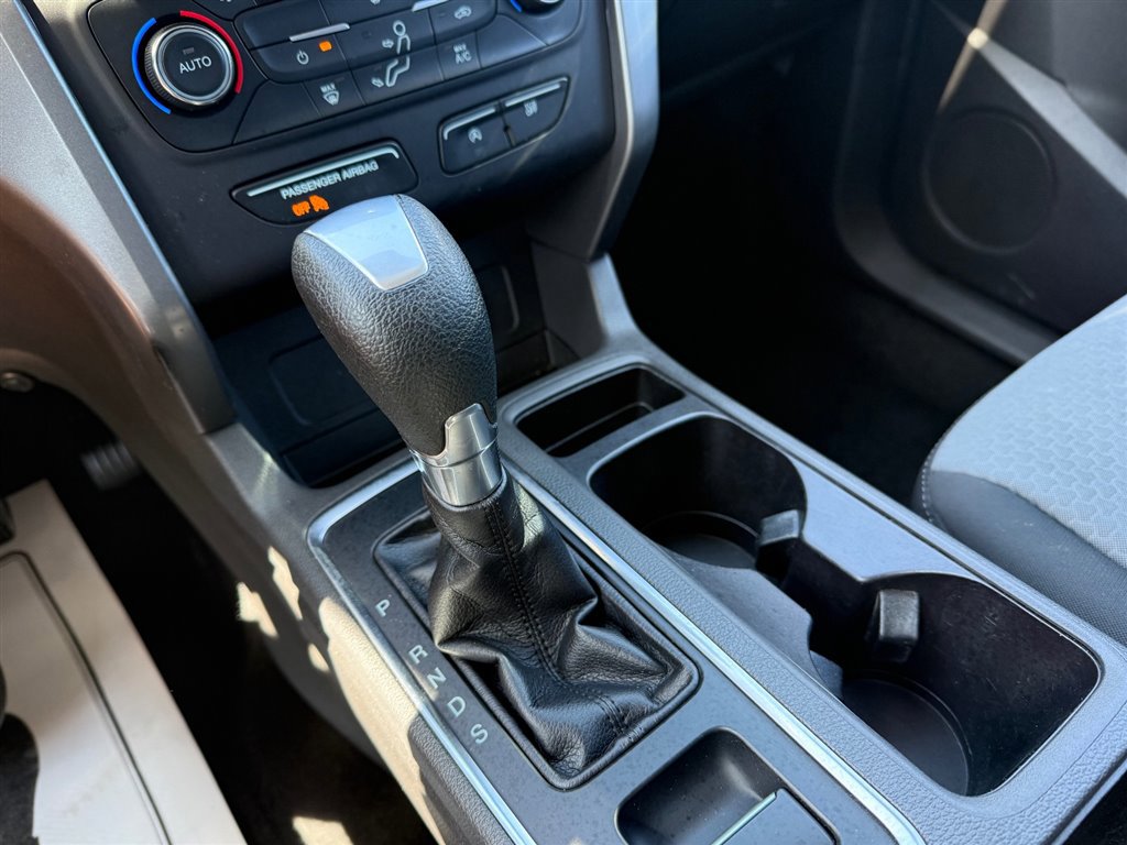 Used 2017 Ford Escape SE w/ Equipment Group 201A image 22