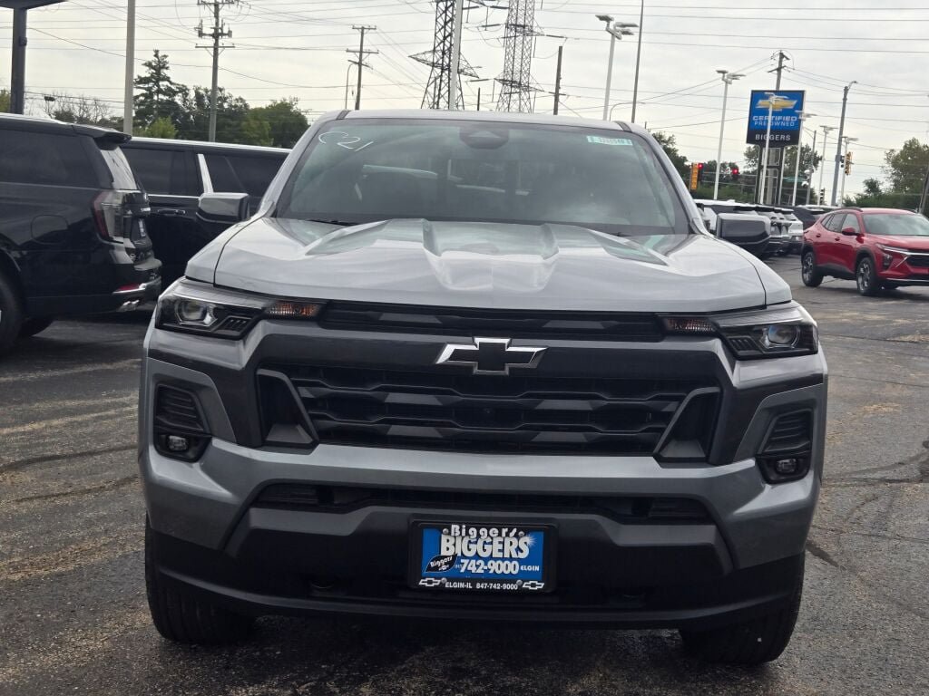 New 2026 Chevrolet Colorado LT w/ LT Convenience Package AWD/4WD image 2