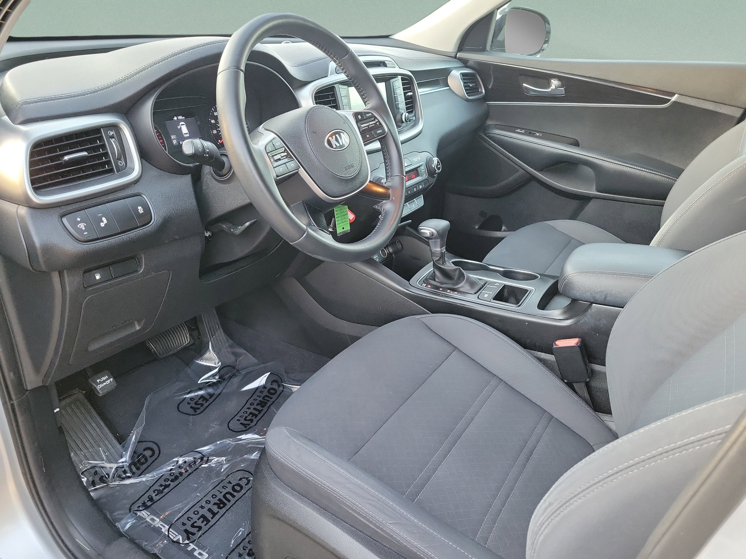 Used 2019 Kia Sorento FWD w/ LX Convenience Package image 16