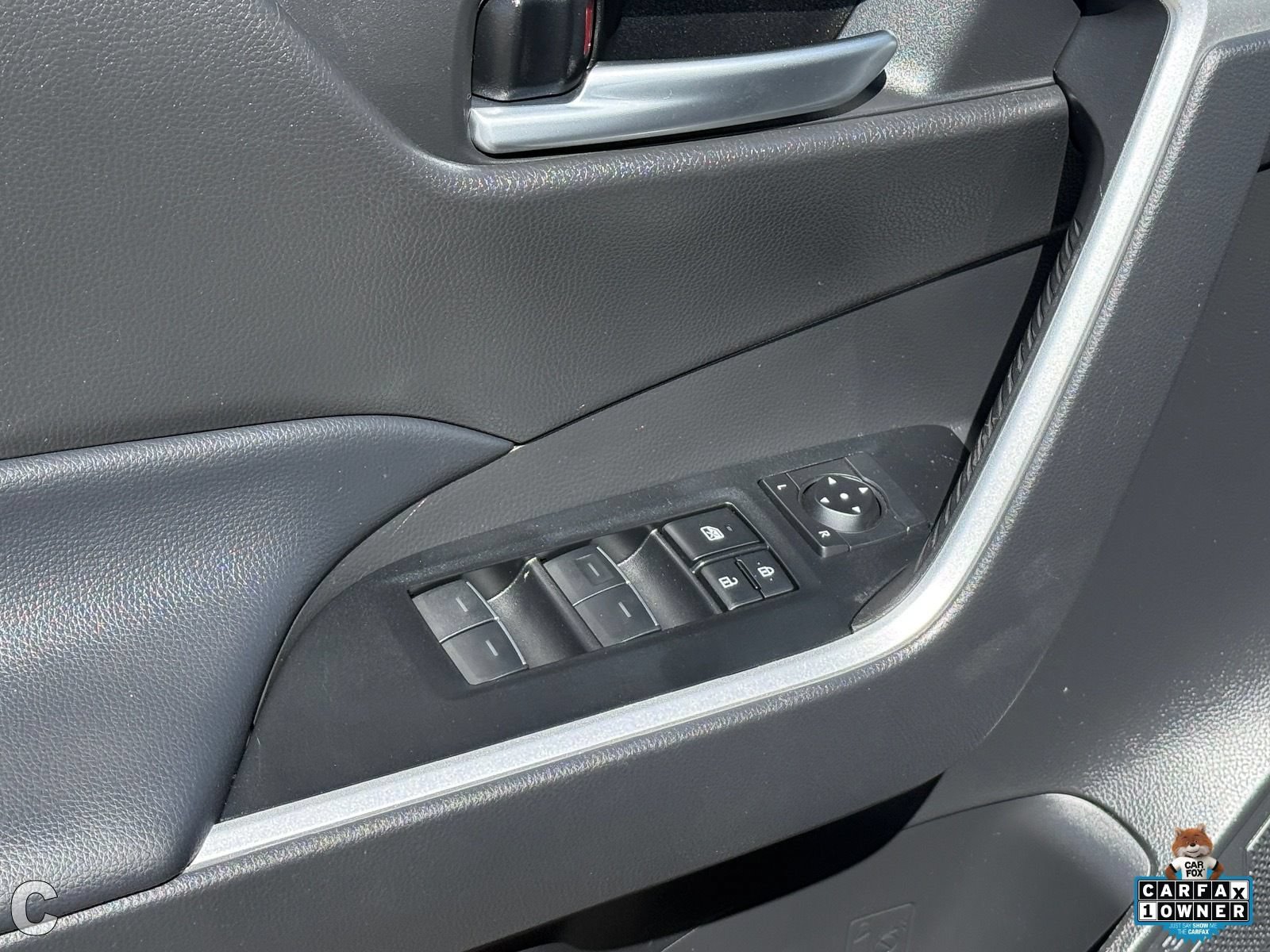 Used 2023 Toyota RAV4 XLE FWD image 16