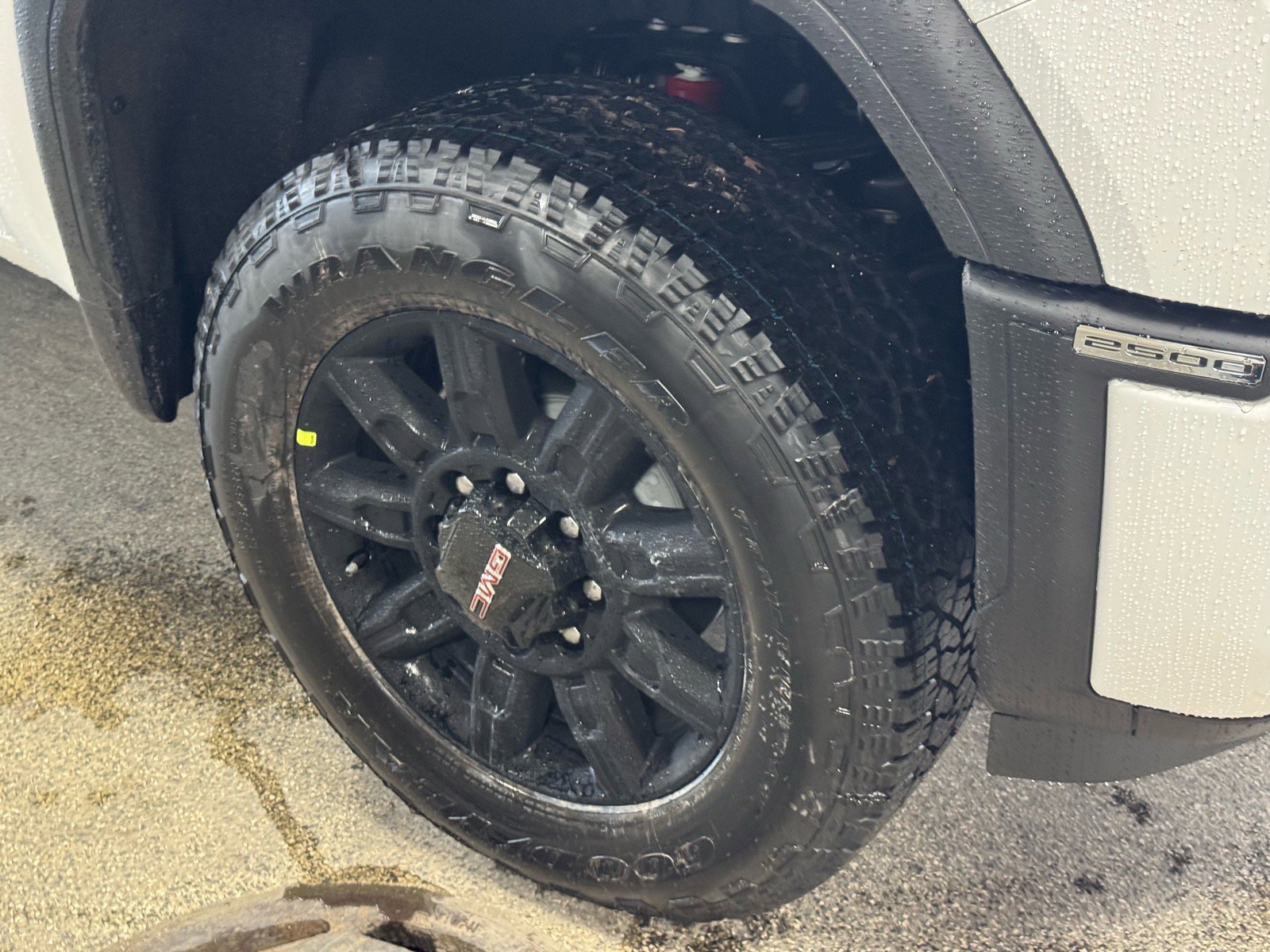 New 2026 GMC Sierra 2500 AT4 w/ AT4 Premium Plus Package image 4