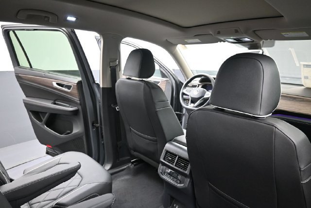 New 2026 Volkswagen Atlas SEL Premium R-Line AWD/4WD image 15