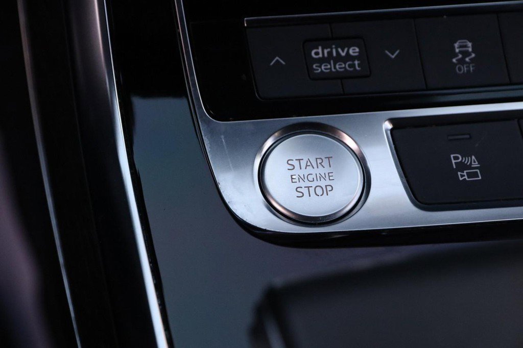 Used 2019 Audi Q8 Premium Plus w/ Premium Plus image 15