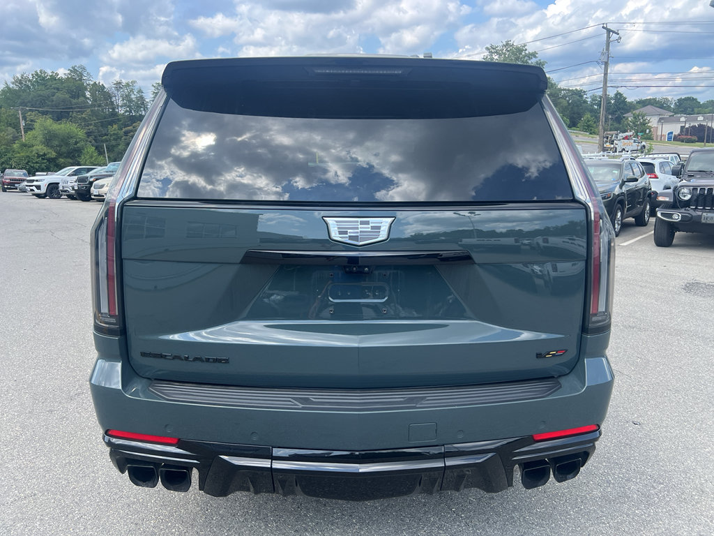 Used 2025 Cadillac Escalade V AWD/4WD image 5