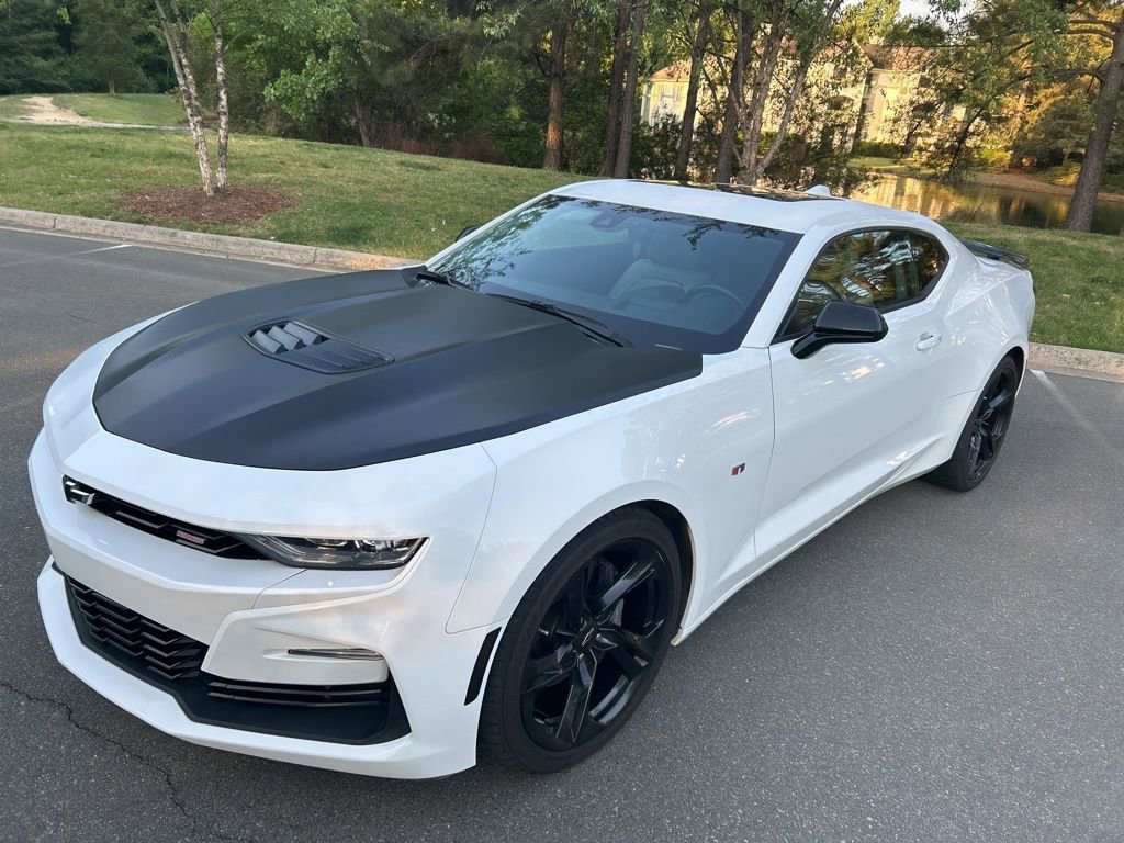 Used 2020 Chevrolet Camaro SS RWD image 23