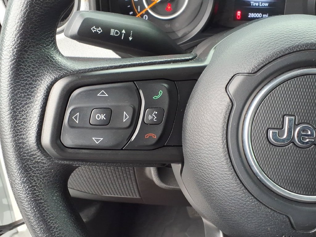 Used 2025 Jeep Gladiator Sport AWD/4WD image 35