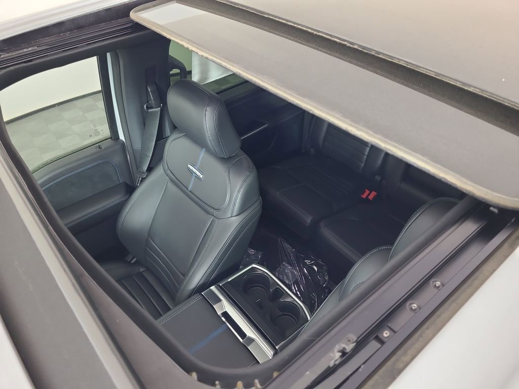 New 2025 Ford F150 Platinum w/ Equipment Group 702A High image 9