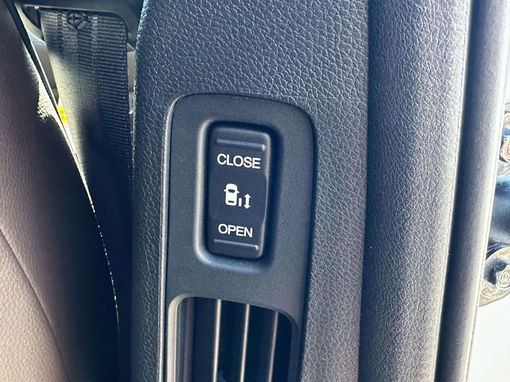 New 2026 Honda Odyssey Touring image 8