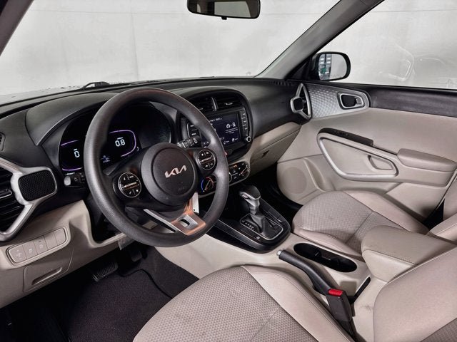 Certified 2023 Kia Soul LX FWD image 9
