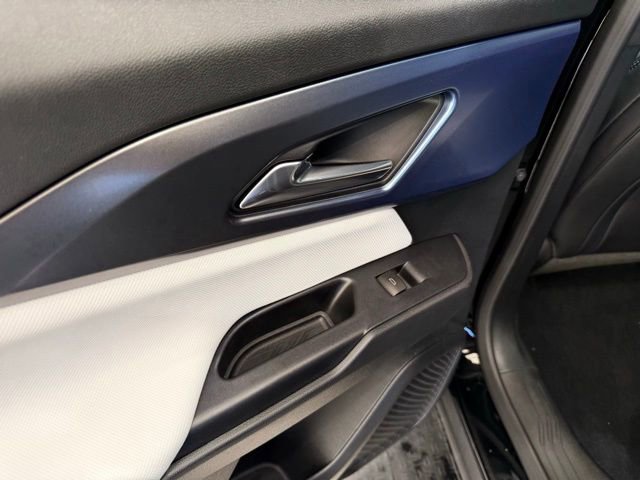 New 2026 Chevrolet Equinox EV LT AWD/4WD image 18