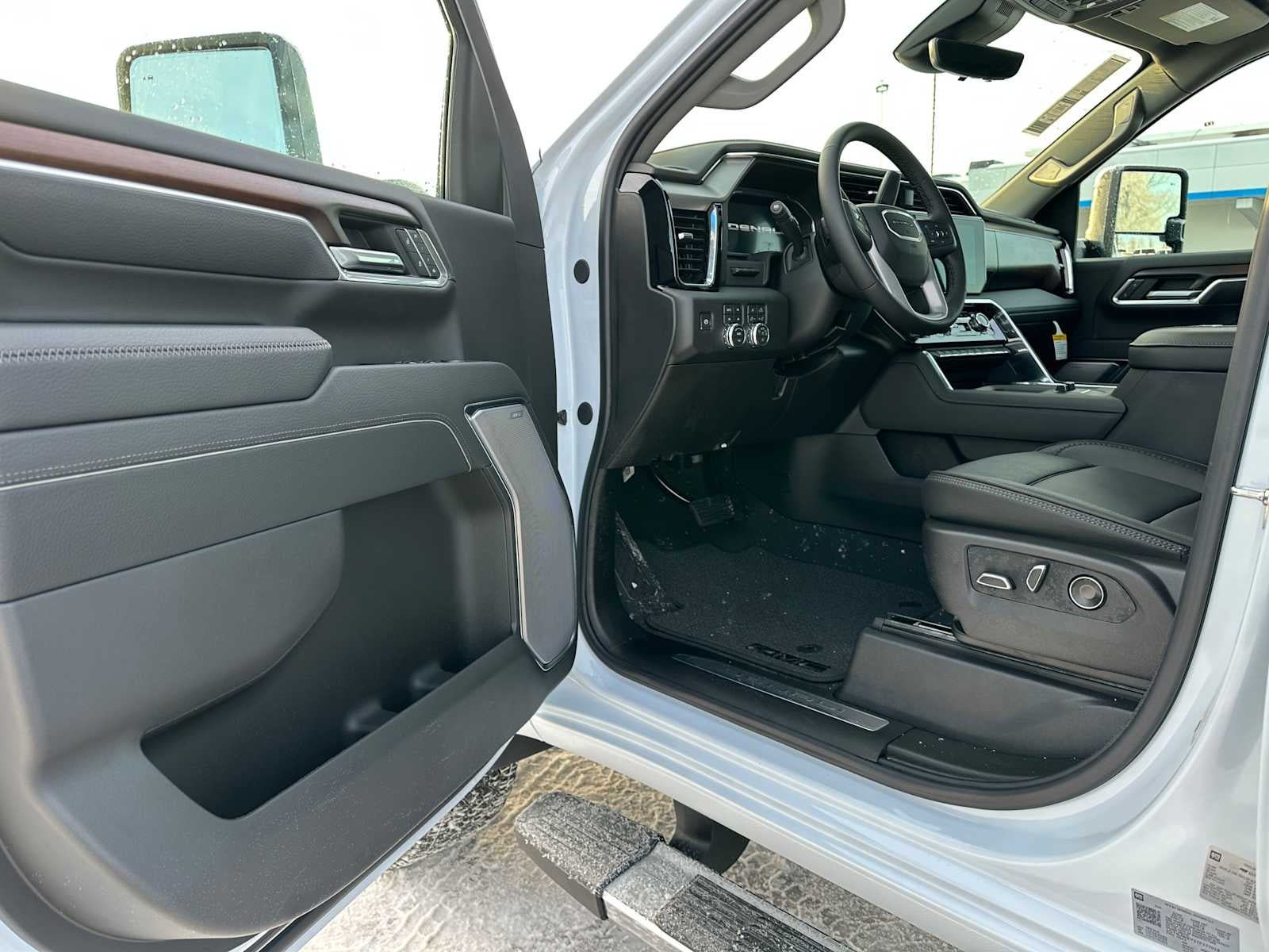 New 2026 GMC Sierra 3500 Denali w/ Denali Reserve Package AWD/4WD image 19