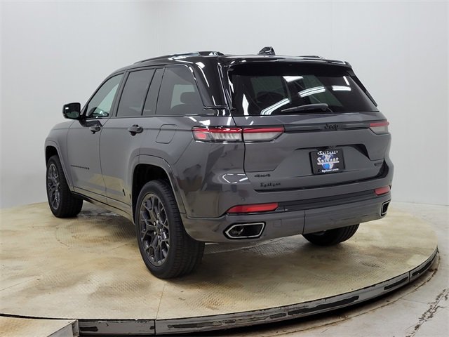 New 2025 Jeep Grand Cherokee Summit image 7