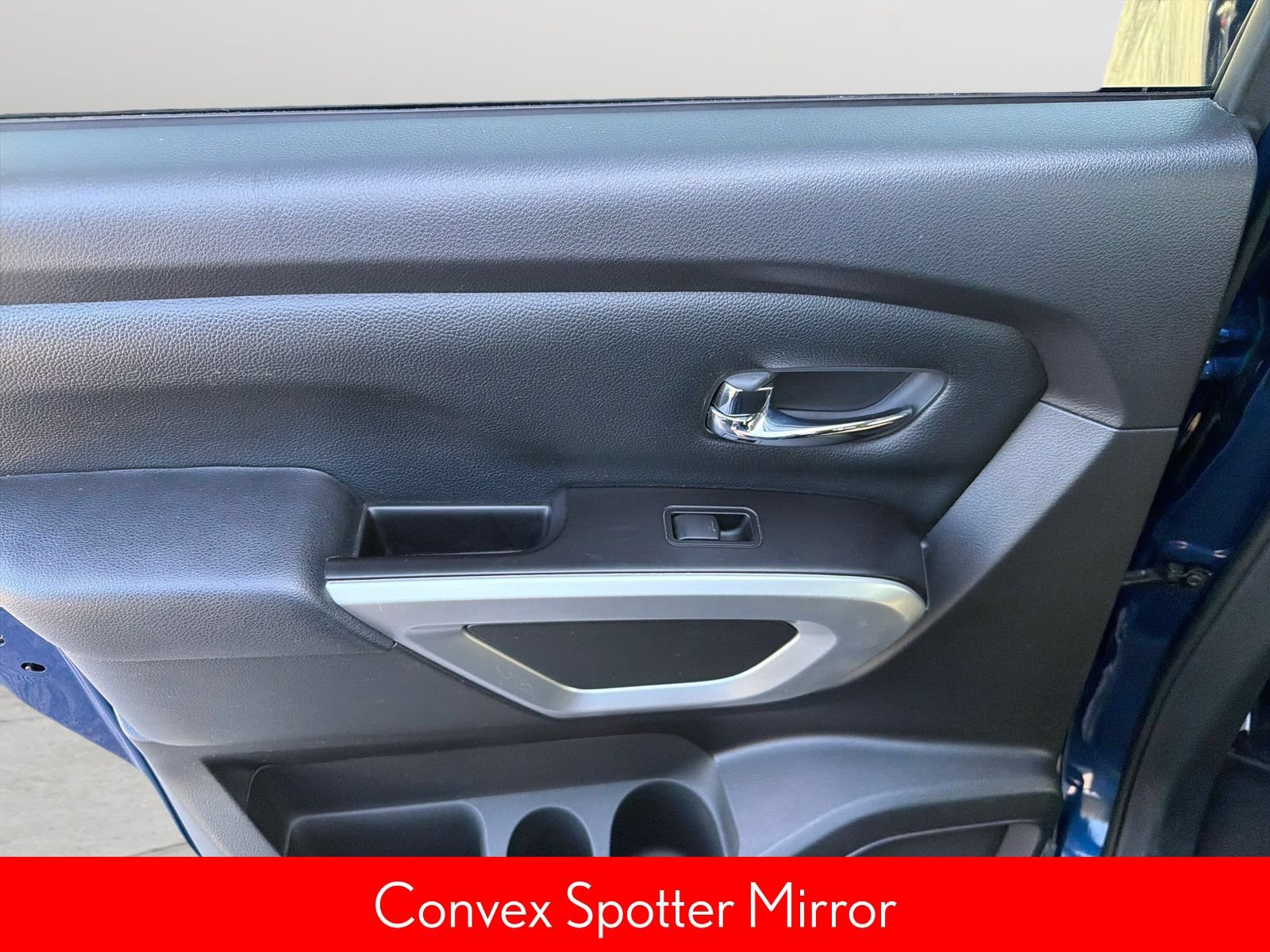 Used 2020 Nissan Titan SV w/ SV Convenience Package RWD image 33
