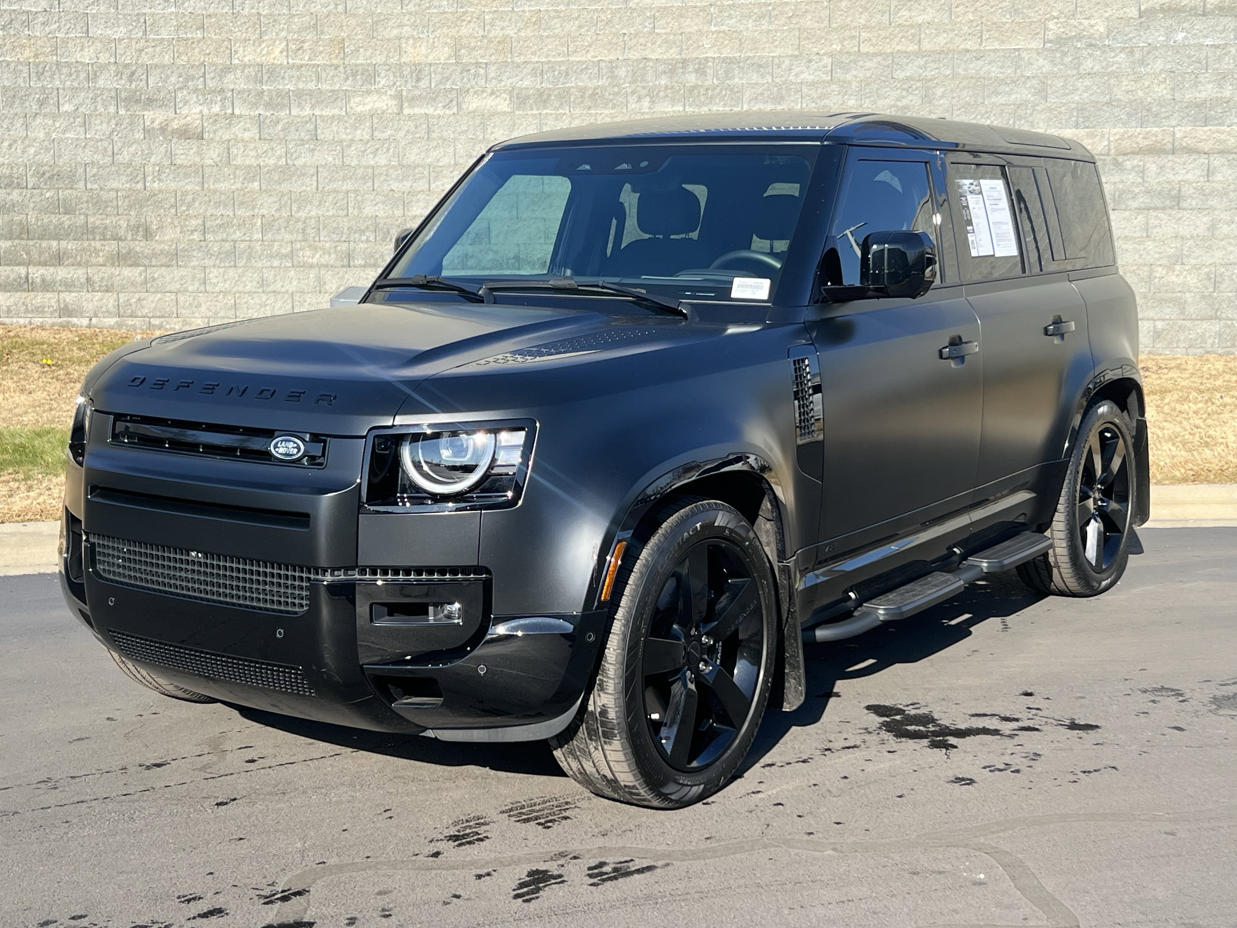 Certified 2026 Land Rover Defender 110 V8 image 1