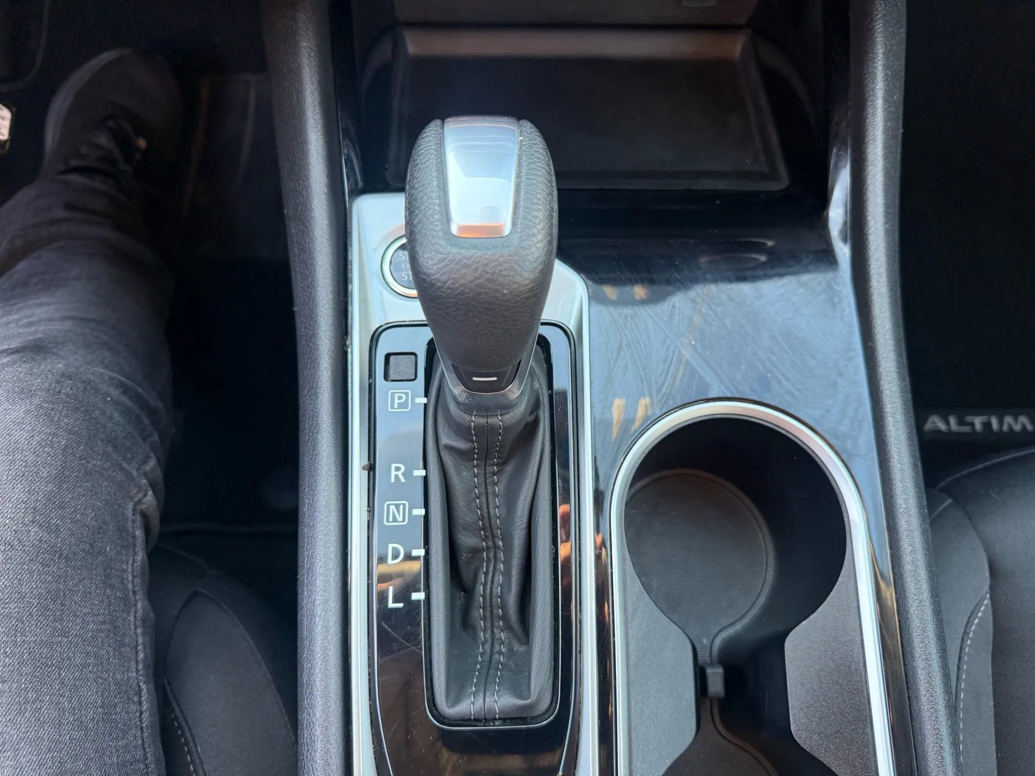 Used 2024 Nissan Altima 2.5 SV image 20