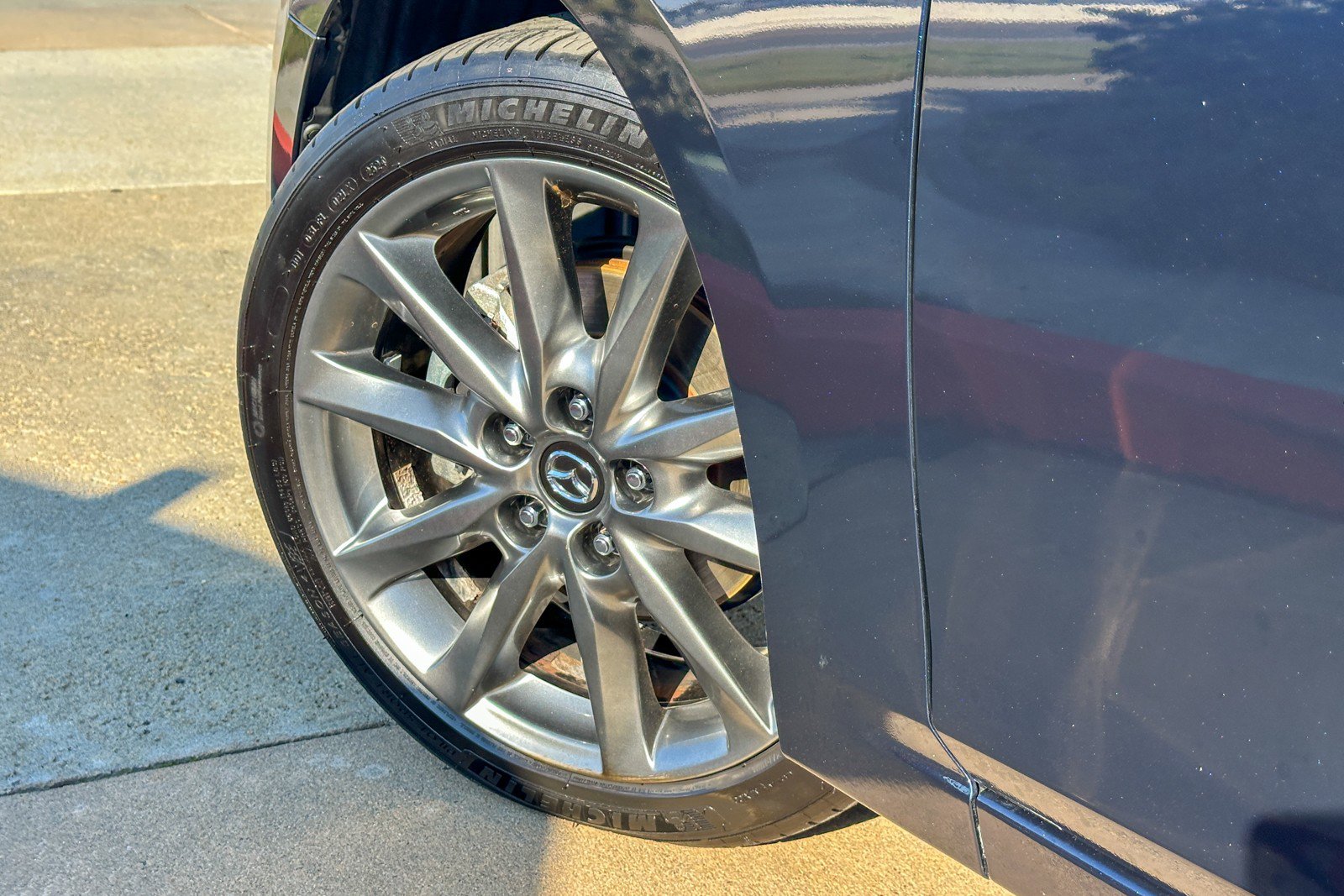 Used 2018 MAZDA MAZDA3 Grand Touring w/ Premium Equipment Package image 8