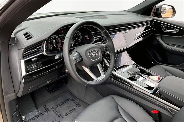 Used 2025 Audi Q8 Premium Plus w/ Premium Plus Package image 13