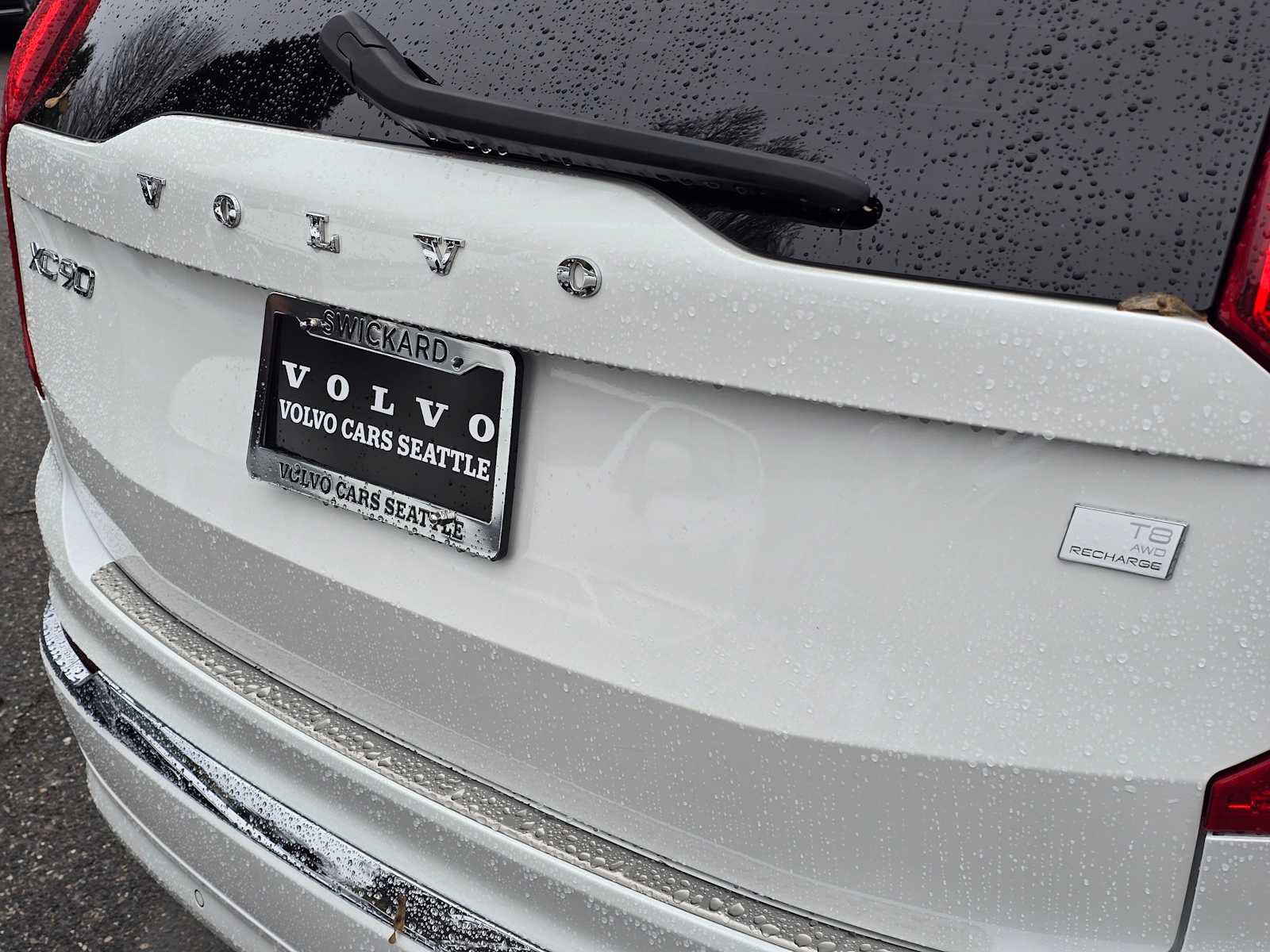 Certified 2024 Volvo XC90 T8 Plus w/ Protection Package Premier image 14