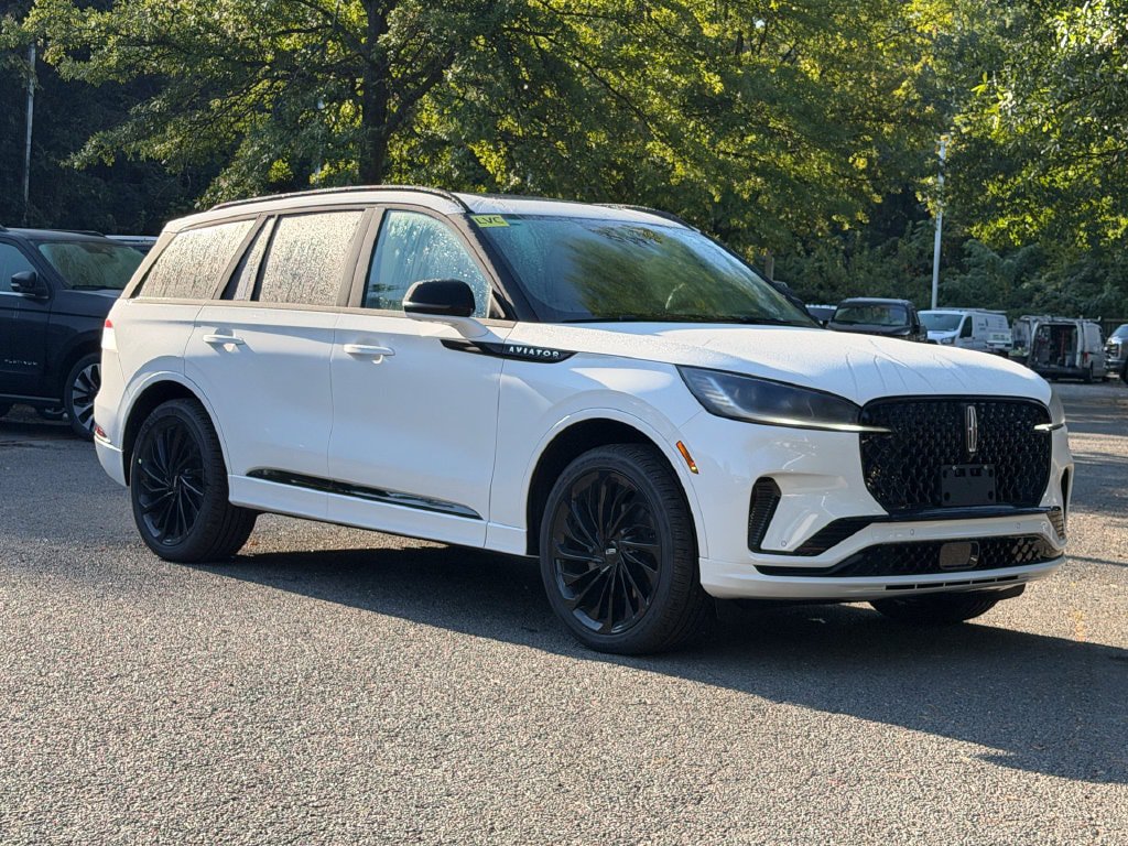 New 2027 Lincoln Aviator Reserve w/ Luxury Package