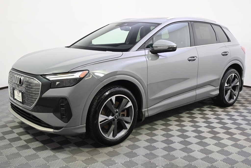 Used 2022 Audi Q4 e-tron Premium w/ Convenience Package image 2