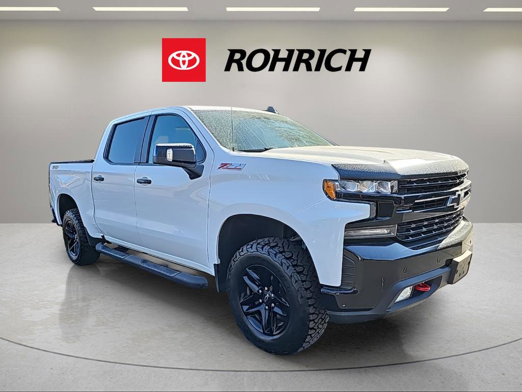 Used 2020 Chevrolet Silverado 1500 LT Trail Boss image 3