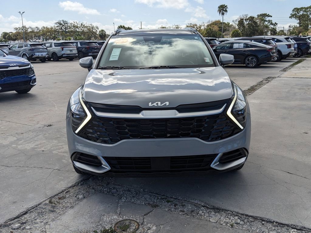 Certified 2025 Kia Sportage SX image 3