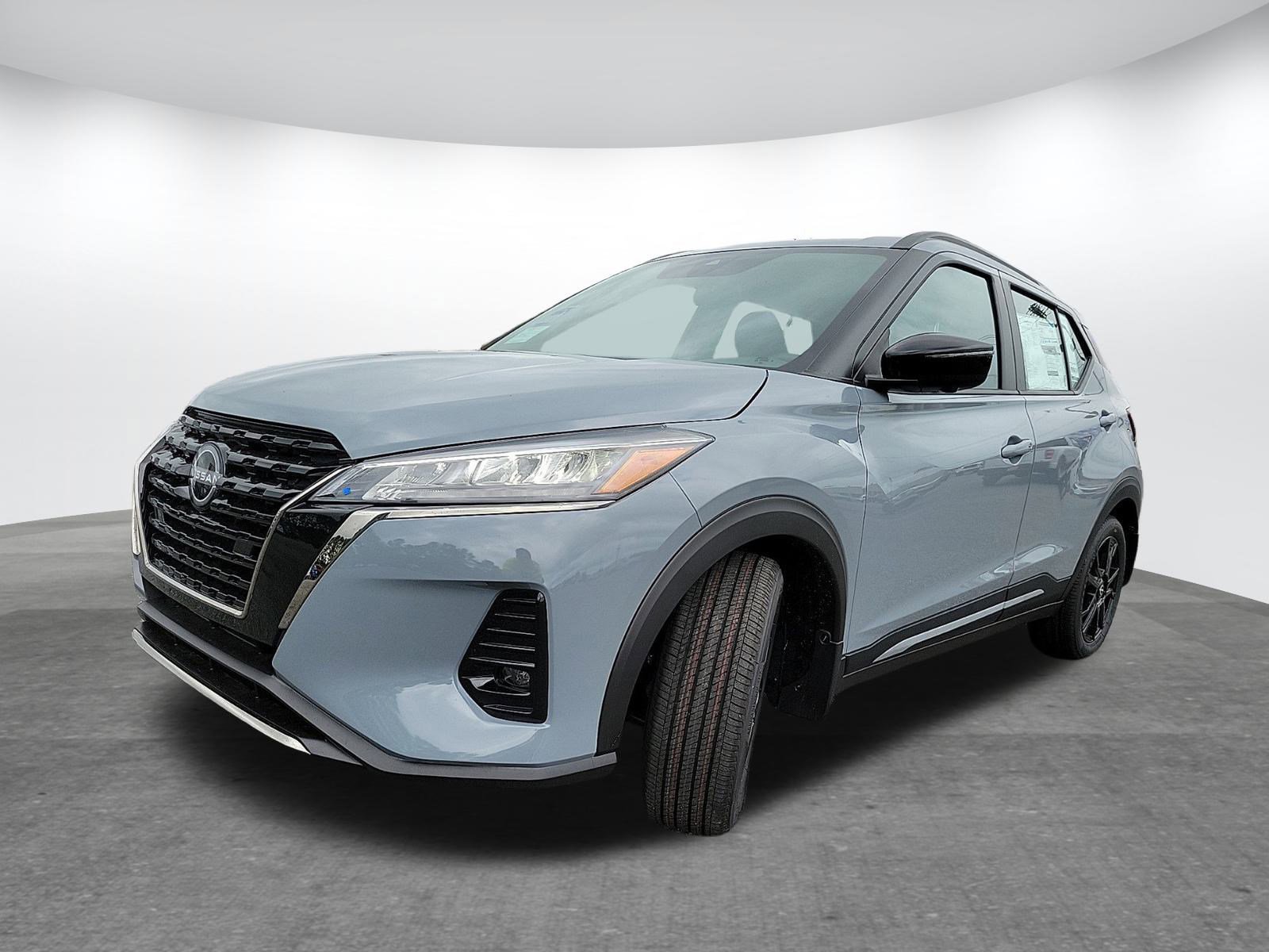 New 2024 Nissan Kicks SR w/ SR Premium Package image 3