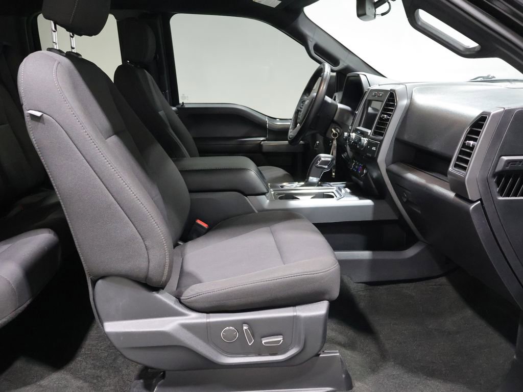 Used 2018 Ford F150 XLT w/ Equipment Group 302A Luxury AWD/4WD image 22