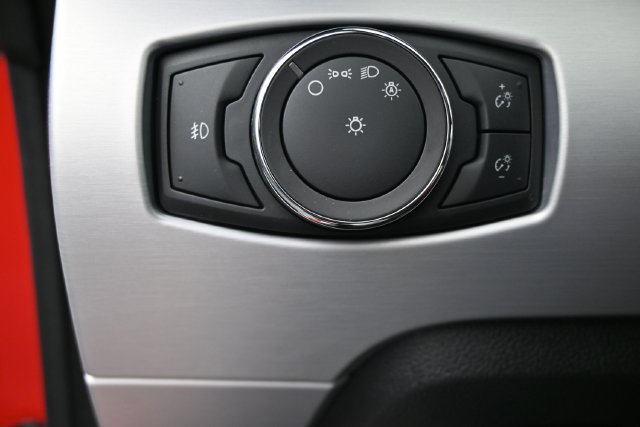 Used 2024 GMC Sierra 1500 Elevation AWD/4WD image 9