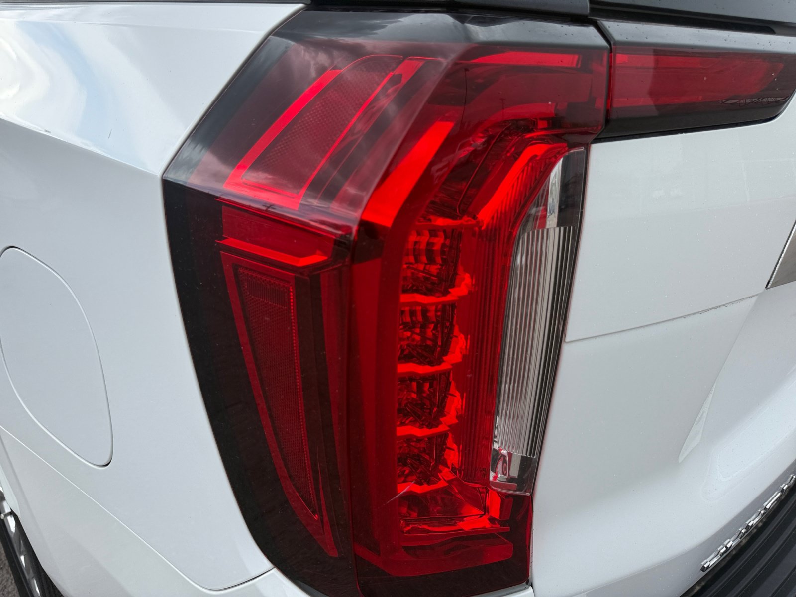 Used 2018 GMC Yukon Denali AWD/4WD image 27