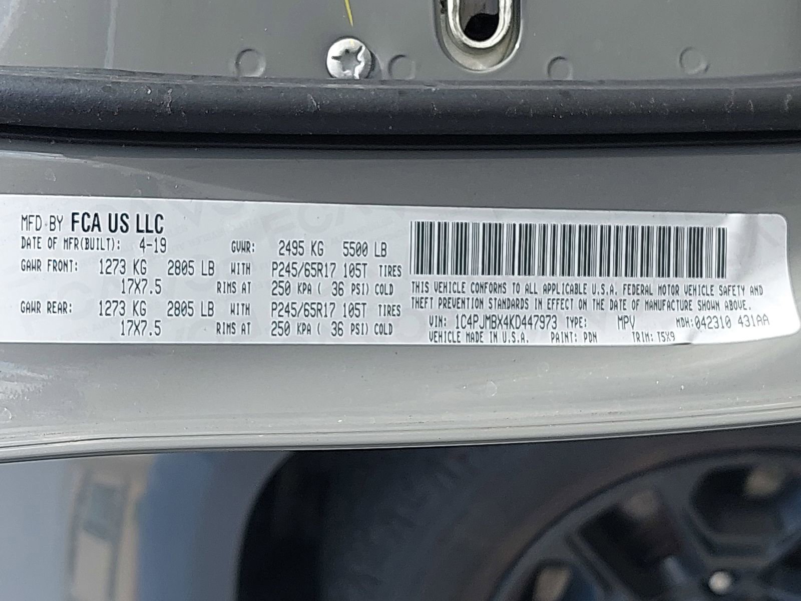 Used 2019 Jeep Cherokee Trailhawk w/ Cold Weather Group image 12