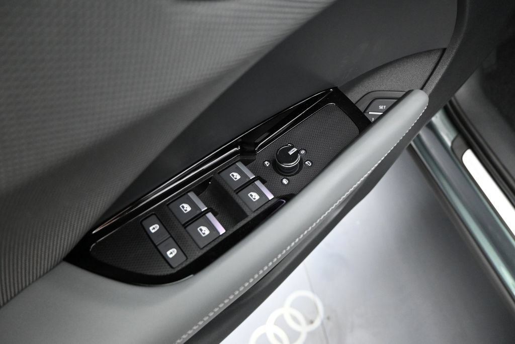 New 2026 Audi Q3 quattro 2.0T AWD/4WD image 6