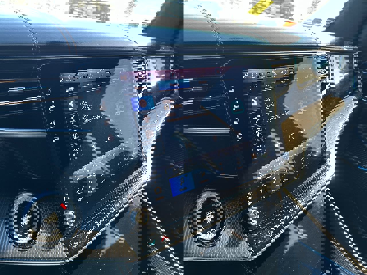 Used 2023 Jeep Grand Wagoneer L Series III w/ Rear Seat Video Group 1 image 27