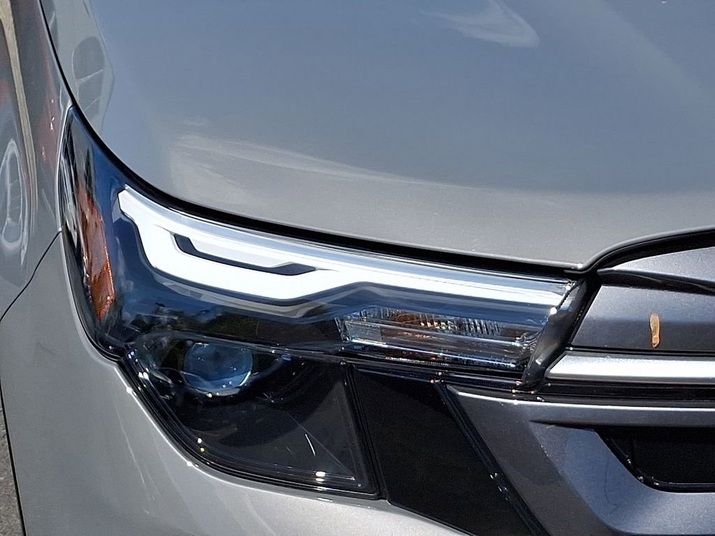 Used 2025 Subaru Forester Premium AWD/4WD image 9