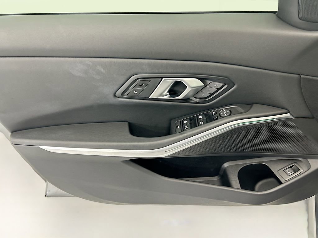 Certified 2025 BMW 330i Sedan w/ Convenience Package image 23