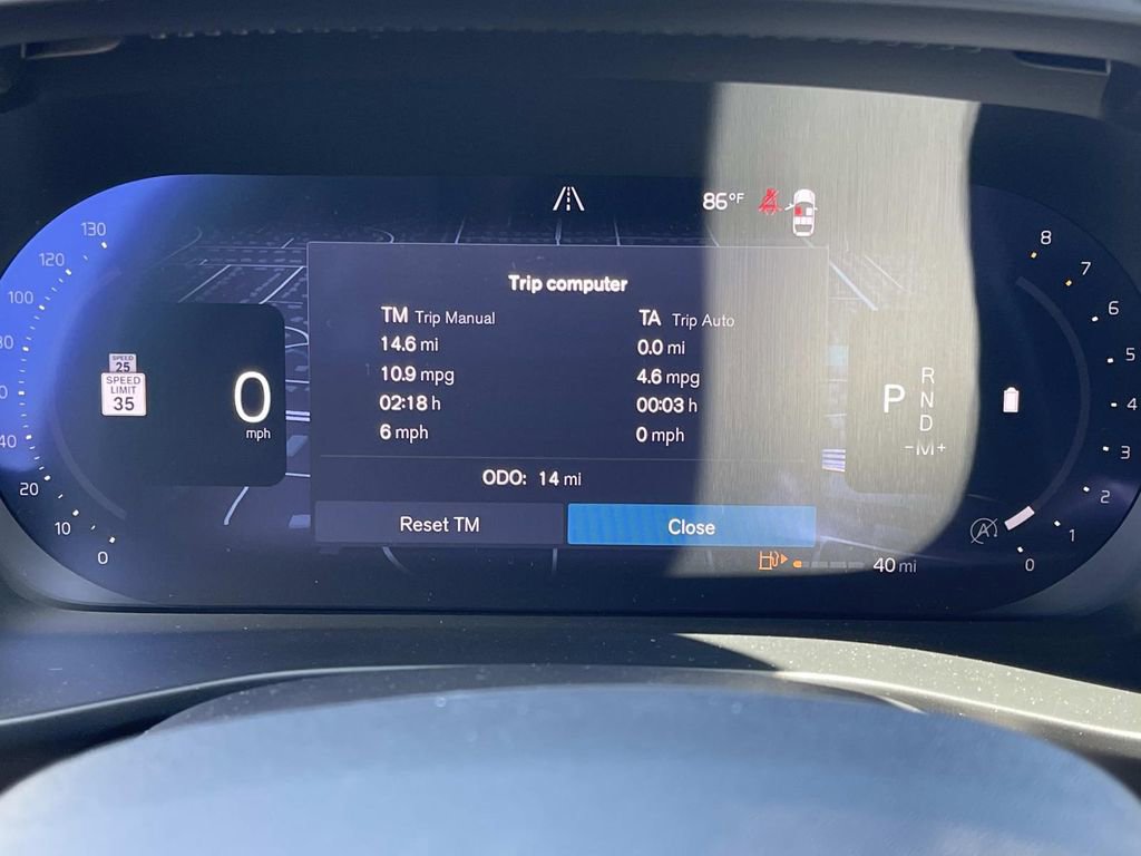 New 2026 Volvo XC40 B5 Plus w/ Protection Package Premier image 33