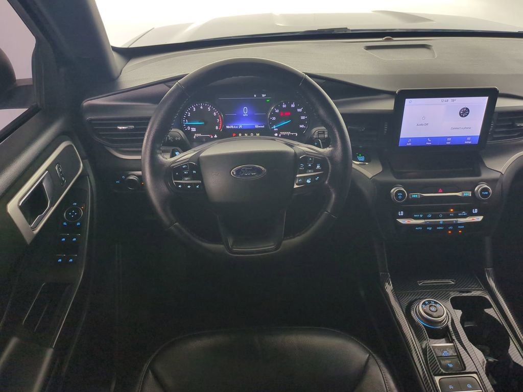 Used 2020 Ford Explorer XLT image 19