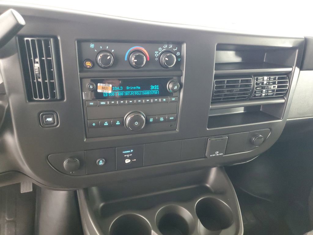New 2026 Chevrolet Express 3500 Extended RWD image 18