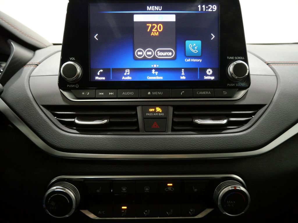 Used 2021 Nissan Altima 2.5 SR w/ SR Premium Package image 20