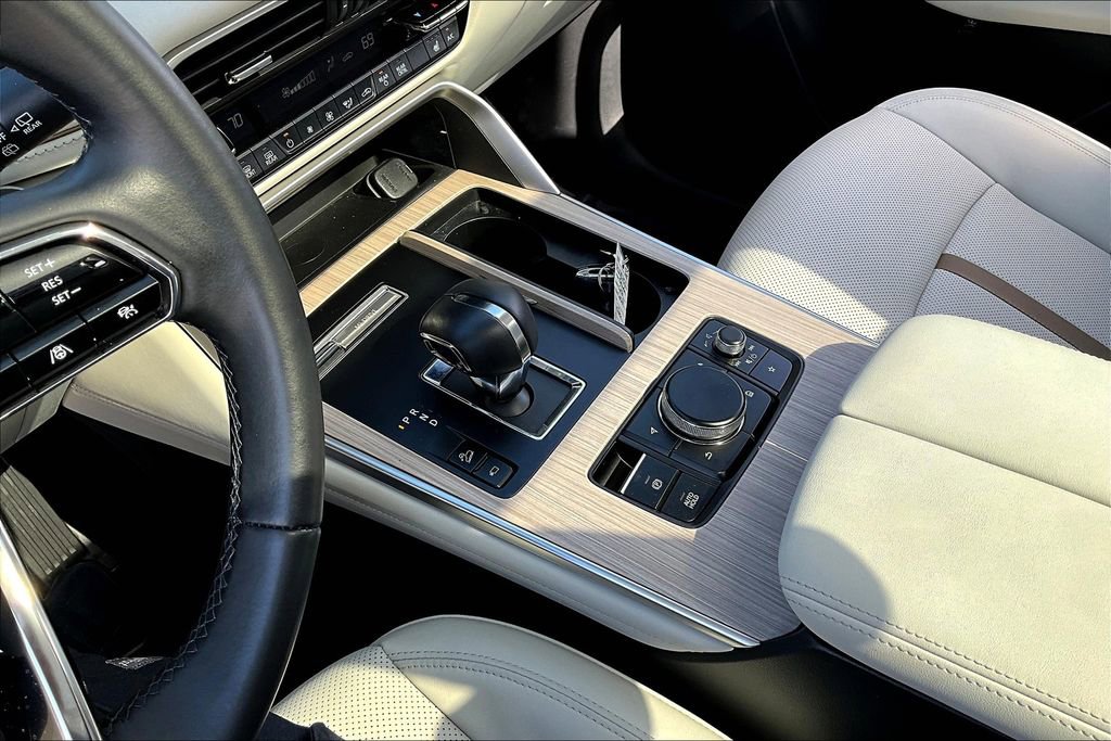 Used 2024 MAZDA CX-90 3.3 Turbo S w/ Premium Package image 18