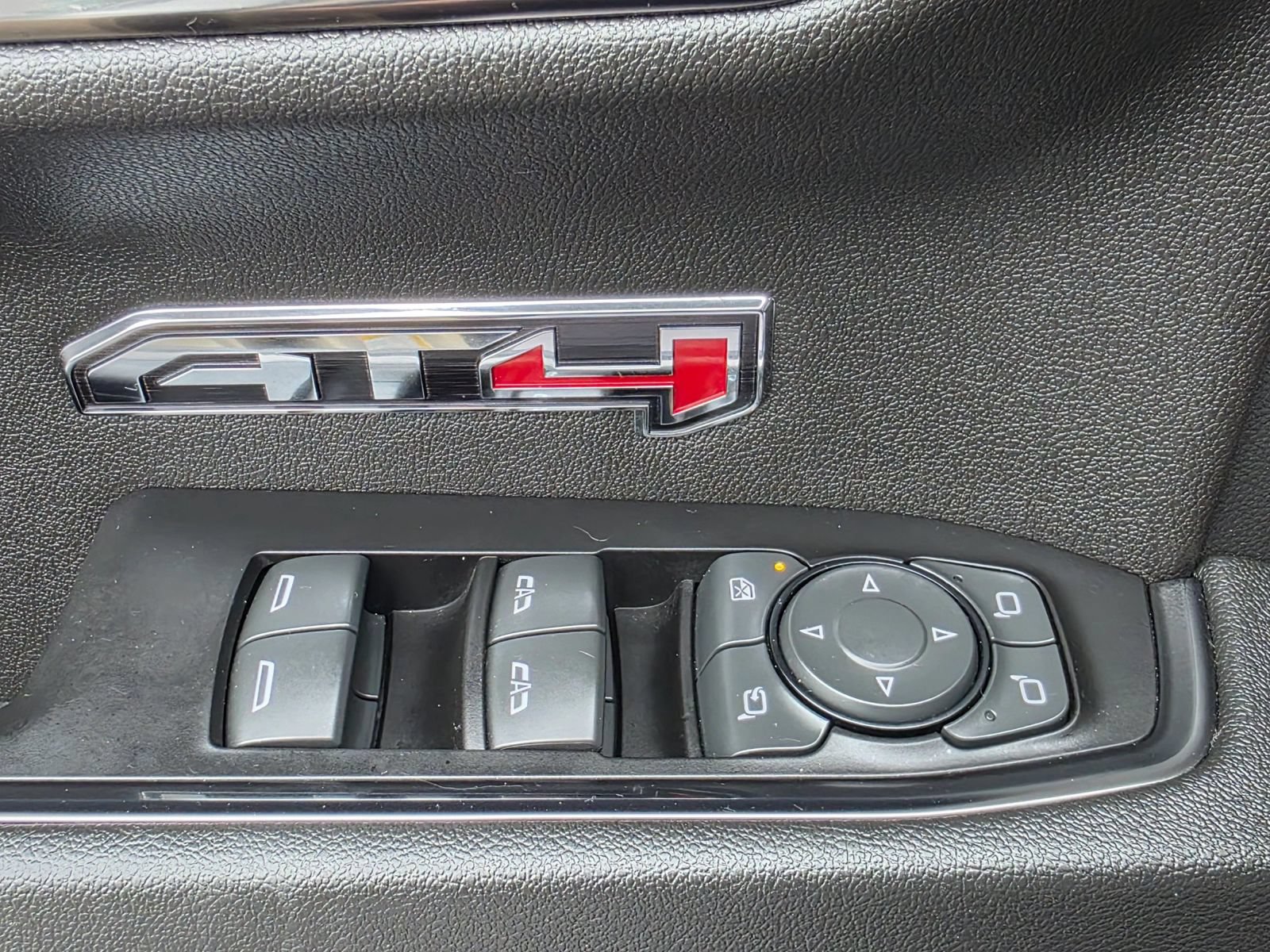 Used 2022 GMC Sierra 1500 AT4 w/ AT4 Premium Package AWD/4WD image 28
