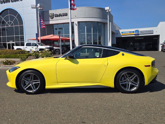 Used 2024 Nissan Z Sport w/ Floor Mat Package RWD image 8