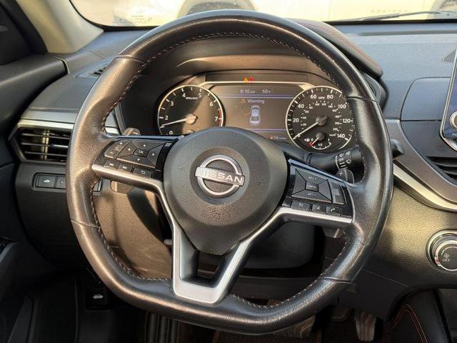 Used 2025 Nissan Altima 2.5 SR FWD image 12