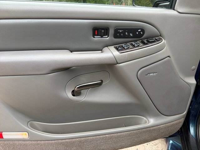 Used 2005 GMC Yukon Denali AWD/4WD image 11