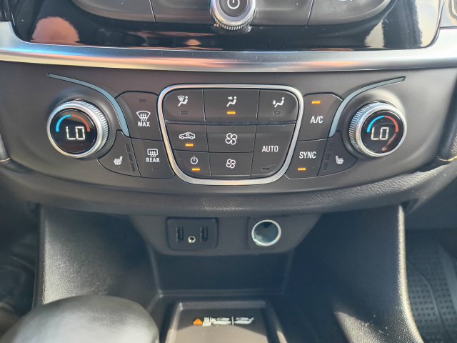 Used 2024 Chevrolet Traverse LT AWD/4WD image 26