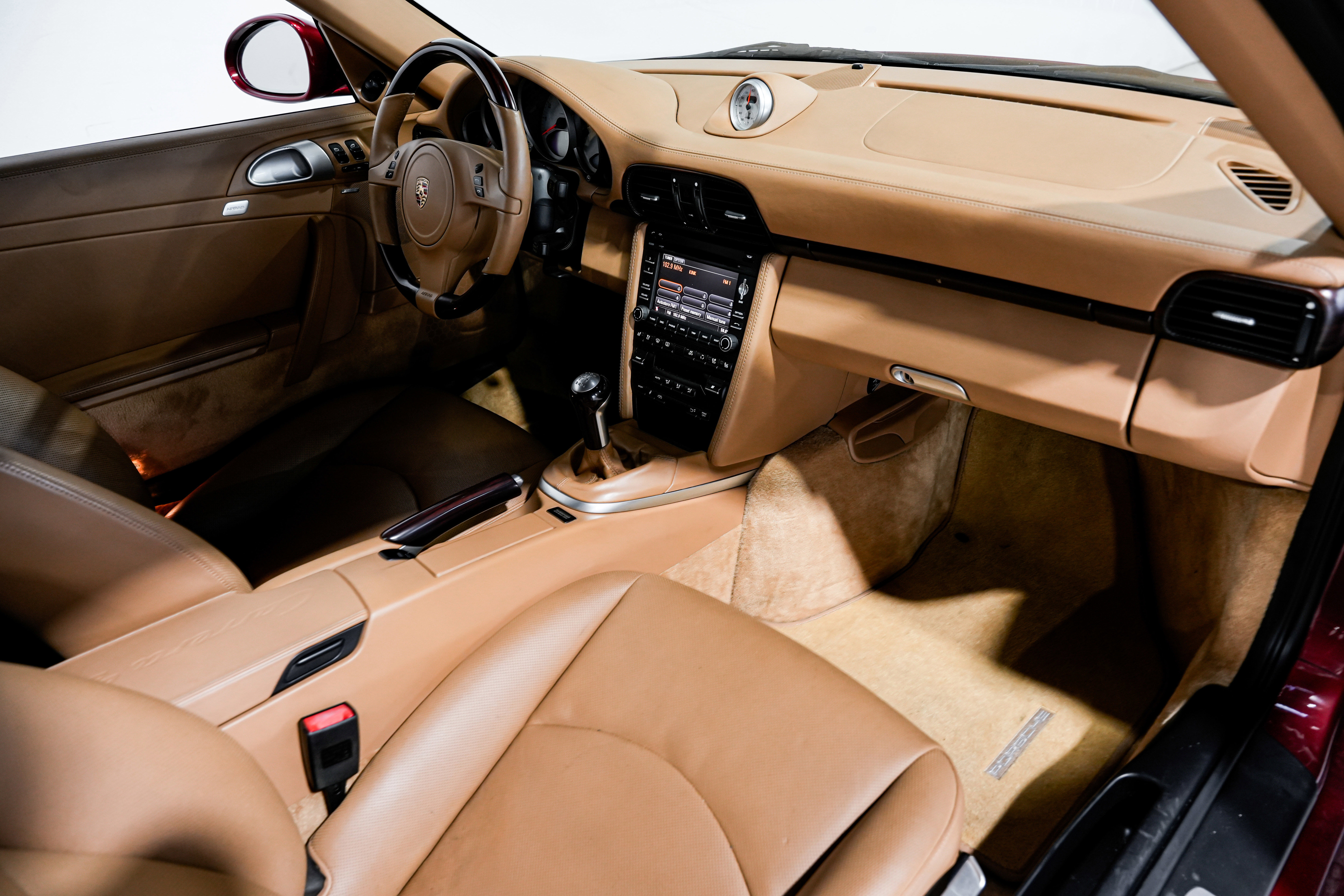 Used 2010 Porsche 911 Carrera 4S image 9